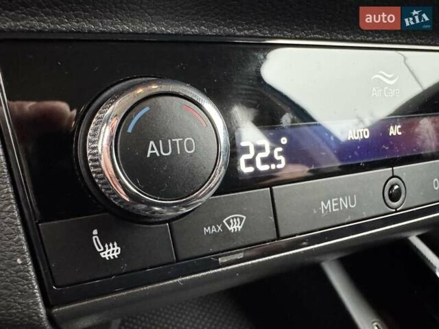 Синій Шкода KAMIQ, об'ємом двигуна 1.6 л та пробігом 25 тис. км за 20999 $, фото 53 на Automoto.ua