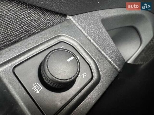 Синій Шкода KAMIQ, об'ємом двигуна 1.6 л та пробігом 25 тис. км за 20999 $, фото 52 на Automoto.ua