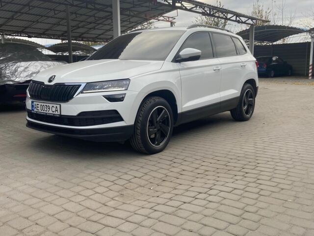 Белый Шкода Karoq, объемом двигателя 1.4 л и пробегом 39 тыс. км за 24900 $, фото 6 на Automoto.ua