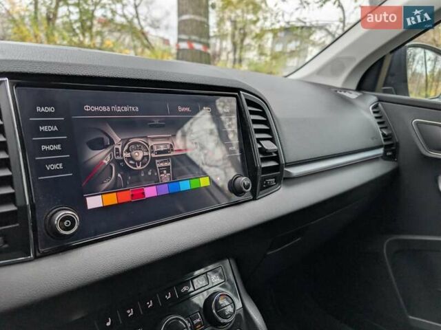 Белый Шкода Karoq, объемом двигателя 1.5 л и пробегом 108 тыс. км за 23500 $, фото 16 на Automoto.ua