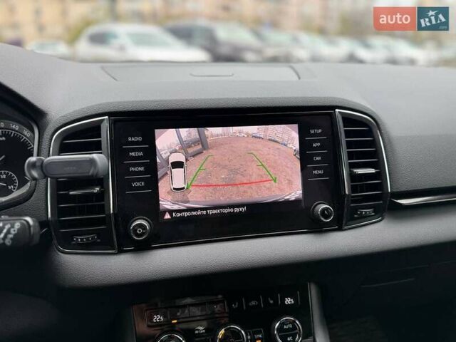 Белый Шкода Karoq, объемом двигателя 1.5 л и пробегом 117 тыс. км за 18990 $, фото 23 на Automoto.ua