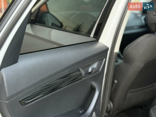 Белый Шкода Karoq, объемом двигателя 1.5 л и пробегом 112 тыс. км за 19800 $, фото 22 на Automoto.ua