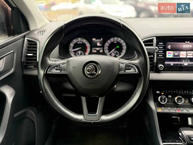 Белый Шкода Karoq, объемом двигателя 1.5 л и пробегом 117 тыс. км за 18990 $, фото 18 на Automoto.ua