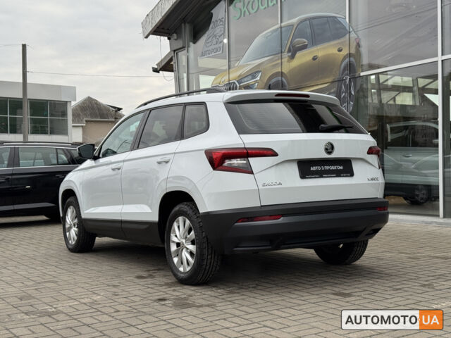 Шкода Karoq 2018 у Києві на Automoto.ua Білий Шкода Karoq, об'ємом двигуна 1.5 л та пробігом 94 тис. км за 18800 $, фото 3 на Automoto.ua