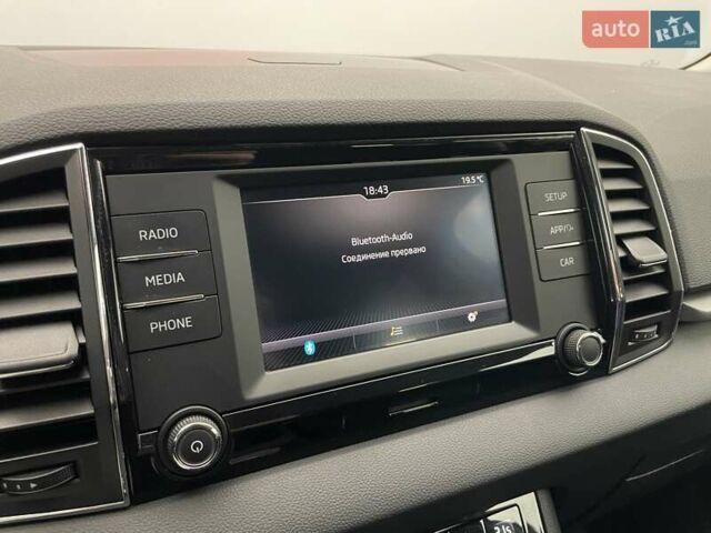 Белый Шкода Karoq, объемом двигателя 1.5 л и пробегом 90 тыс. км за 21621 $, фото 16 на Automoto.ua