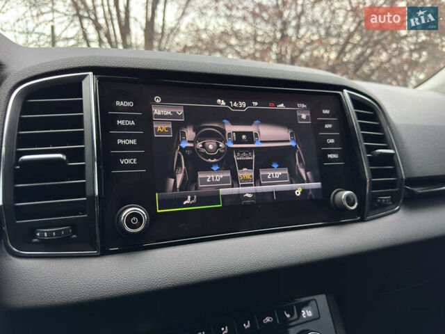 Білий Шкода Karoq, об'ємом двигуна 1.4 л та пробігом 62 тис. км за 21999 $, фото 43 на Automoto.ua