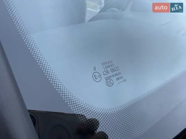 Білий Шкода Karoq, об'ємом двигуна 1.4 л та пробігом 180 тис. км за 18500 $, фото 23 на Automoto.ua