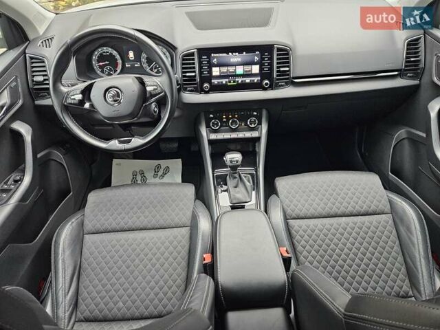 Білий Шкода Karoq, об'ємом двигуна 1.97 л та пробігом 85 тис. км за 27890 $, фото 38 на Automoto.ua