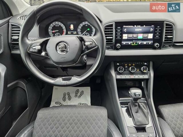 Білий Шкода Karoq, об'ємом двигуна 1.97 л та пробігом 85 тис. км за 27890 $, фото 39 на Automoto.ua