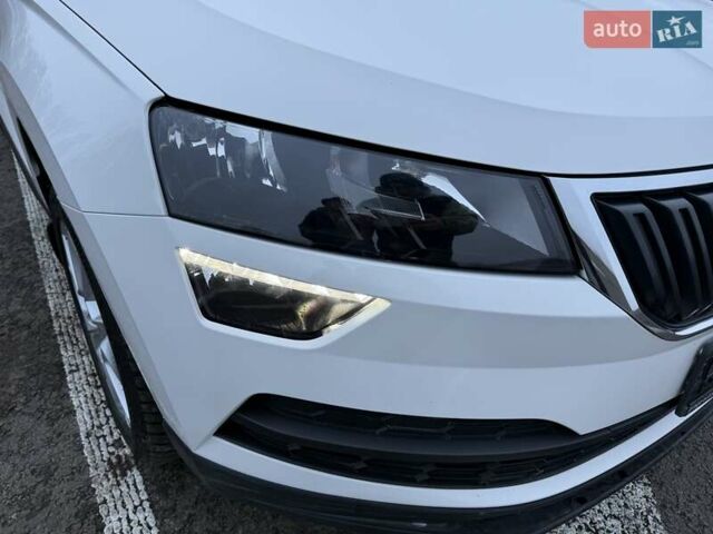Білий Шкода Karoq, об'ємом двигуна 1.4 л та пробігом 180 тис. км за 18500 $, фото 7 на Automoto.ua