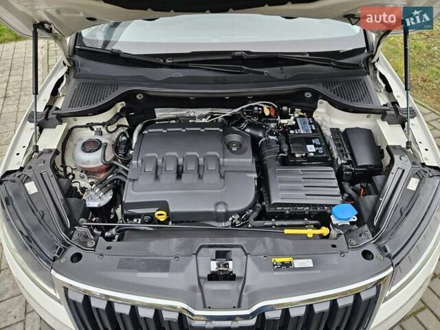 Білий Шкода Karoq, об'ємом двигуна 1.97 л та пробігом 85 тис. км за 27890 $, фото 49 на Automoto.ua