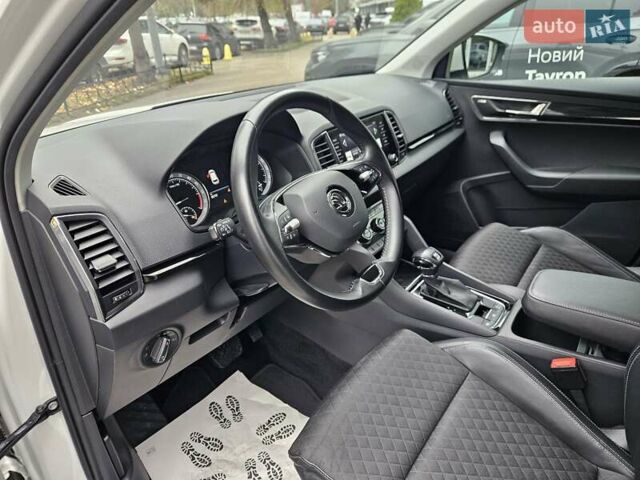 Білий Шкода Karoq, об'ємом двигуна 1.97 л та пробігом 85 тис. км за 27890 $, фото 20 на Automoto.ua