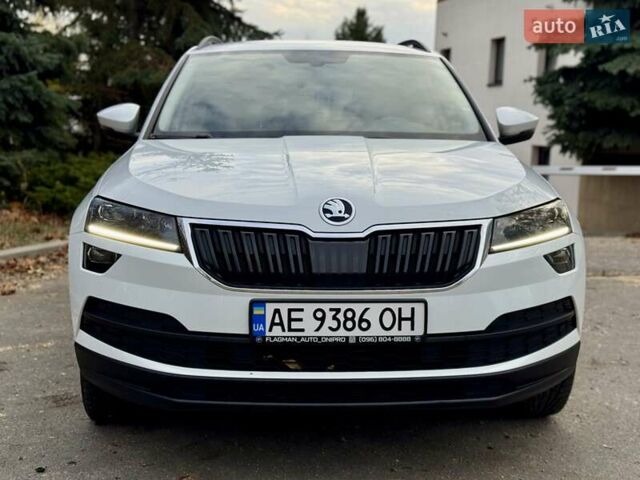 Білий Шкода Karoq, об'ємом двигуна 1.4 л та пробігом 62 тис. км за 22700 $, фото 12 на Automoto.ua