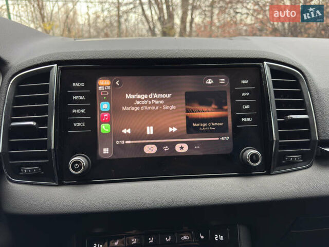 Білий Шкода Karoq, об'ємом двигуна 1.4 л та пробігом 62 тис. км за 21999 $, фото 52 на Automoto.ua