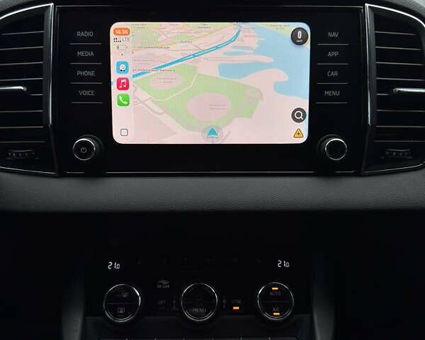 Білий Шкода Karoq, об'ємом двигуна 1.4 л та пробігом 62 тис. км за 22700 $, фото 34 на Automoto.ua