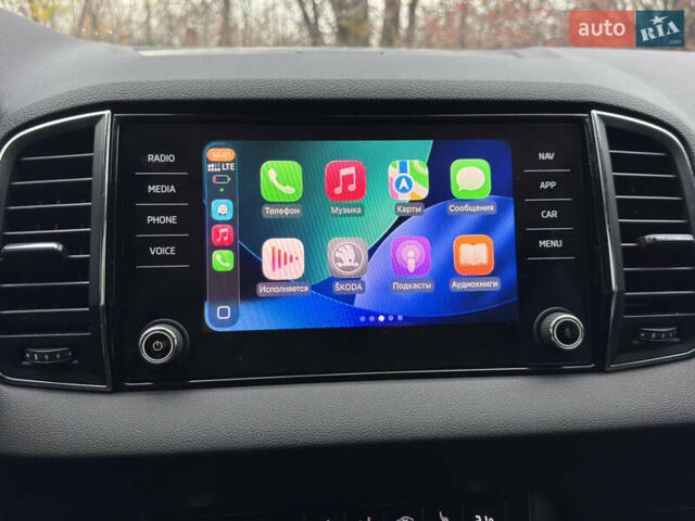 Білий Шкода Karoq, об'ємом двигуна 1.4 л та пробігом 62 тис. км за 21999 $, фото 56 на Automoto.ua