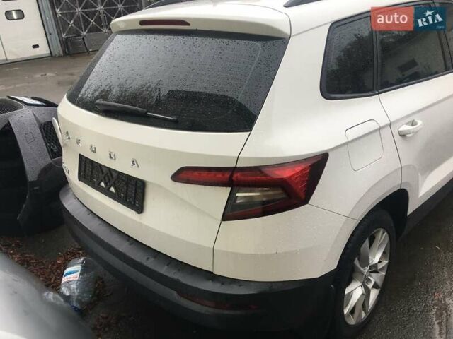 Білий Шкода Karoq, об'ємом двигуна 1.4 л та пробігом 189 тис. км за 15000 $, фото 2 на Automoto.ua