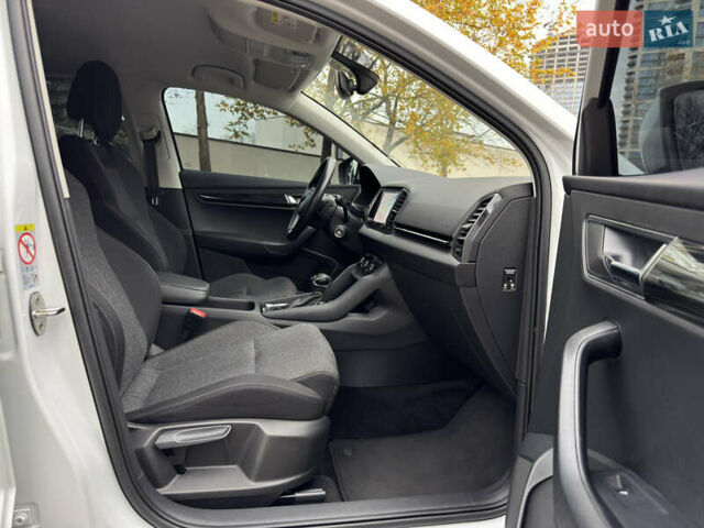 Білий Шкода Karoq, об'ємом двигуна 1.4 л та пробігом 62 тис. км за 21999 $, фото 36 на Automoto.ua