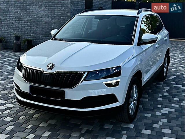 Білий Шкода Karoq, об'ємом двигуна 1.4 л та пробігом 108 тис. км за 21900 $, фото 3 на Automoto.ua