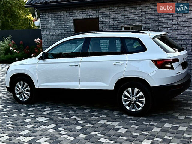 Білий Шкода Karoq, об'ємом двигуна 1.4 л та пробігом 108 тис. км за 21900 $, фото 1 на Automoto.ua