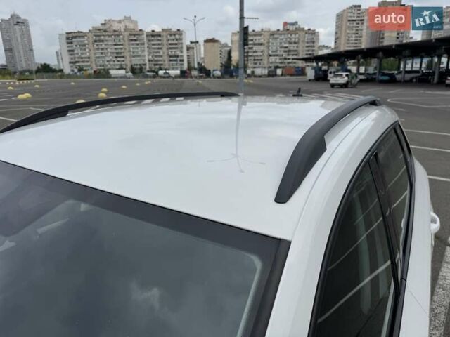 Шкода Karoq 2021 в Киеве на Automoto.ua Белый Шкода Karoq, объемом двигателя 1.97 л и пробегом 78 тыс. км за 22000 $, фото 3 на Automoto.ua