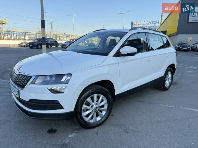 Белый Шкода Karoq, объемом двигателя 2 л и пробегом 78 тыс. км за 22000 $, фото 5 на Automoto.ua