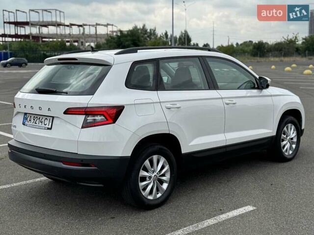 Шкода Karoq 2021 в Киеве на Automoto.ua Белый Шкода Karoq, объемом двигателя 1.97 л и пробегом 78 тыс. км за 22000 $, фото 1 на Automoto.ua