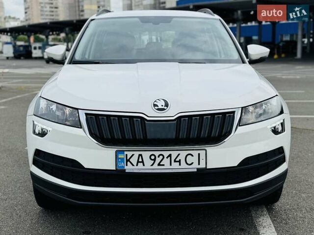Белый Шкода Karoq, объемом двигателя 1.97 л и пробегом 78 тыс. км за 22000 $, фото 5 на Automoto.ua