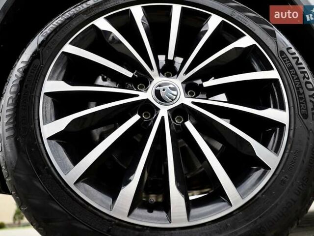 Білий Шкода Karoq, об'ємом двигуна 2 л та пробігом 88 тис. км за 29800 $, фото 7 на Automoto.ua