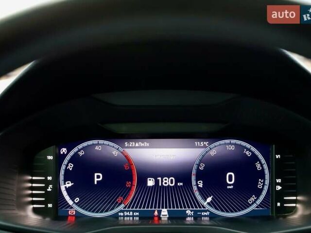 Білий Шкода Karoq, об'ємом двигуна 2 л та пробігом 88 тис. км за 29800 $, фото 103 на Automoto.ua