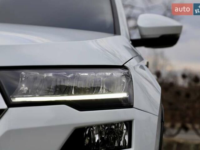 Білий Шкода Karoq, об'ємом двигуна 2 л та пробігом 88 тис. км за 29800 $, фото 6 на Automoto.ua