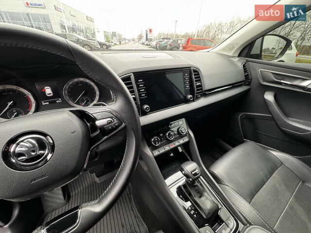 Білий Шкода Karoq, об'ємом двигуна 1.4 л та пробігом 68 тис. км за 24450 $, фото 35 на Automoto.ua