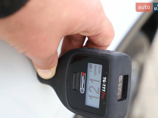 Білий Шкода Karoq, об'ємом двигуна 2 л та пробігом 88 тис. км за 29800 $, фото 143 на Automoto.ua