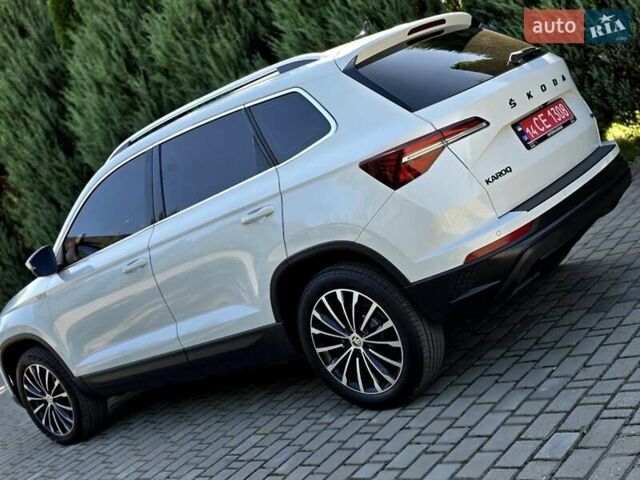 Белый Шкода Karoq, объемом двигателя 2 л и пробегом 88 тыс. км за 28900 $, фото 12 на Automoto.ua