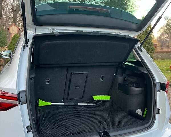 Білий Шкода Karoq, об'ємом двигуна 1.4 л та пробігом 41 тис. км за 27300 $, фото 15 на Automoto.ua