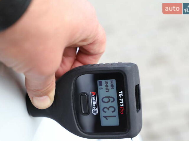 Білий Шкода Karoq, об'ємом двигуна 2 л та пробігом 88 тис. км за 29800 $, фото 136 на Automoto.ua