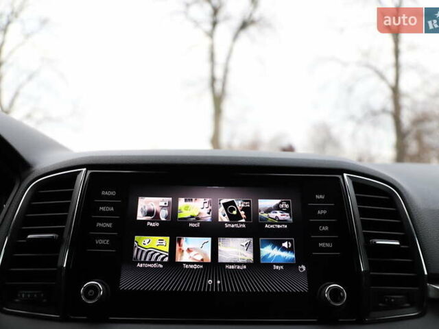 Білий Шкода Karoq, об'ємом двигуна 2 л та пробігом 88 тис. км за 29800 $, фото 110 на Automoto.ua