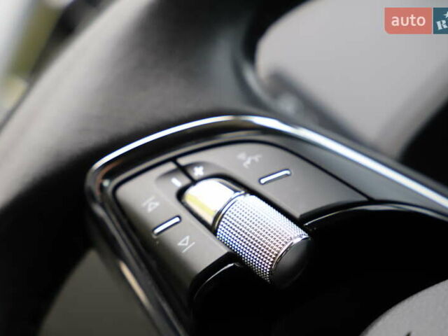 Білий Шкода Karoq, об'ємом двигуна 2 л та пробігом 88 тис. км за 29800 $, фото 76 на Automoto.ua