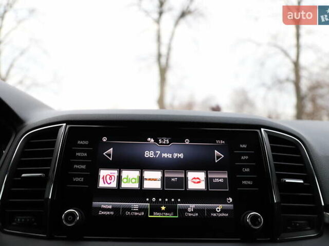 Білий Шкода Karoq, об'ємом двигуна 2 л та пробігом 88 тис. км за 29800 $, фото 109 на Automoto.ua