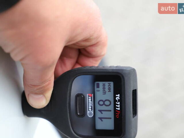 Білий Шкода Karoq, об'ємом двигуна 2 л та пробігом 88 тис. км за 29800 $, фото 137 на Automoto.ua