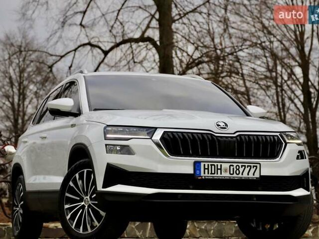 Білий Шкода Karoq, об'ємом двигуна 2 л та пробігом 88 тис. км за 29800 $, фото 35 на Automoto.ua