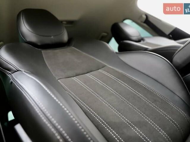 Білий Шкода Karoq, об'ємом двигуна 2 л та пробігом 88 тис. км за 29800 $, фото 87 на Automoto.ua