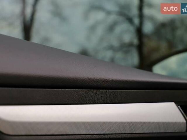 Білий Шкода Karoq, об'ємом двигуна 2 л та пробігом 88 тис. км за 29800 $, фото 65 на Automoto.ua