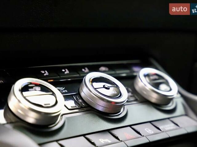 Білий Шкода Karoq, об'ємом двигуна 2 л та пробігом 88 тис. км за 29800 $, фото 77 на Automoto.ua