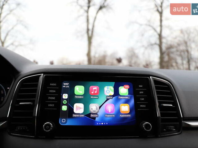 Білий Шкода Karoq, об'ємом двигуна 2 л та пробігом 88 тис. км за 29800 $, фото 122 на Automoto.ua