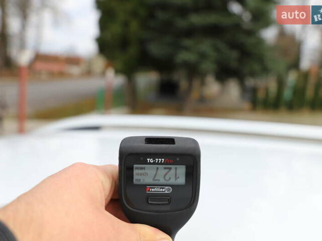 Білий Шкода Karoq, об'ємом двигуна 2 л та пробігом 88 тис. км за 29800 $, фото 131 на Automoto.ua