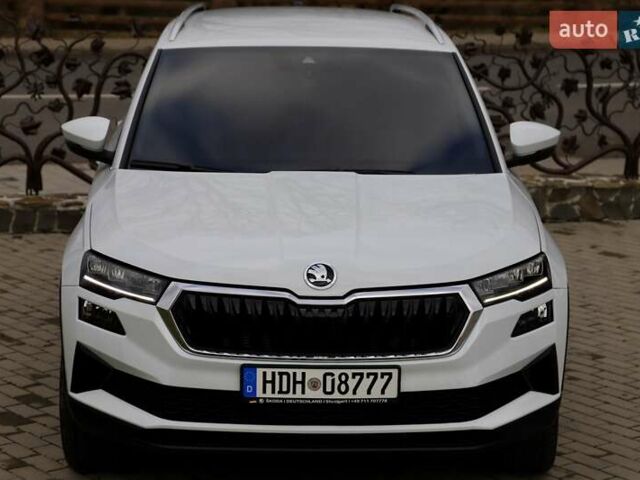 Білий Шкода Karoq, об'ємом двигуна 2 л та пробігом 88 тис. км за 29800 $, фото 40 на Automoto.ua