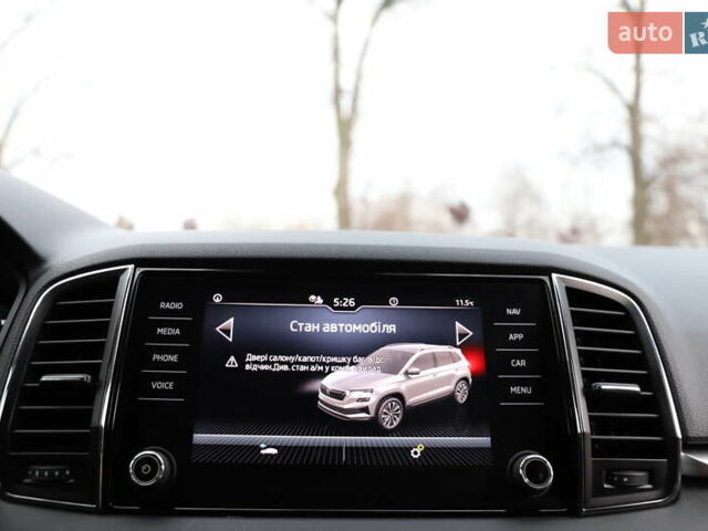 Білий Шкода Karoq, об'ємом двигуна 2 л та пробігом 88 тис. км за 29800 $, фото 123 на Automoto.ua