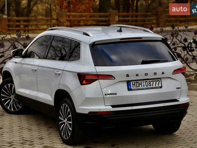 Білий Шкода Karoq, об'ємом двигуна 2 л та пробігом 88 тис. км за 29800 $, фото 51 на Automoto.ua