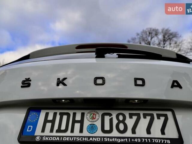 Білий Шкода Karoq, об'ємом двигуна 2 л та пробігом 88 тис. км за 29800 $, фото 24 на Automoto.ua